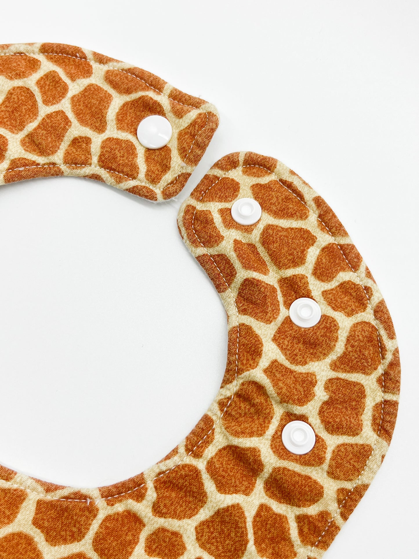 Giraffe Print Feeding Bib